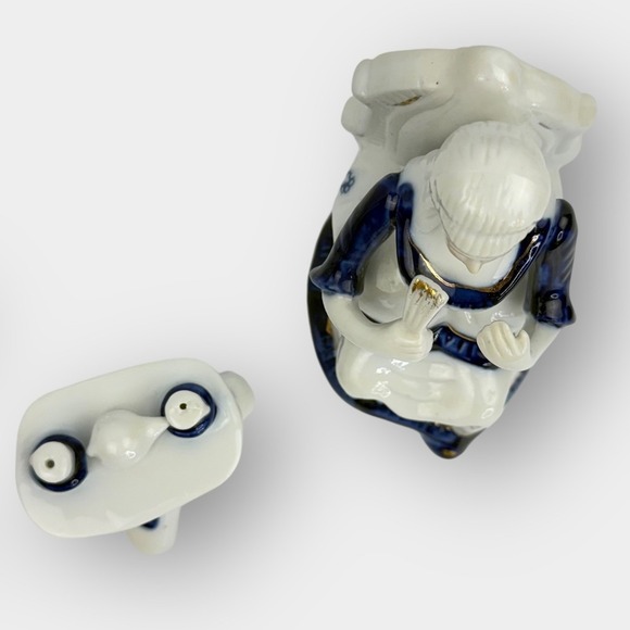 Vintage Porcelain Seated Couple Figurines with Table Blue White Gold Trim - Picture 7 of 16